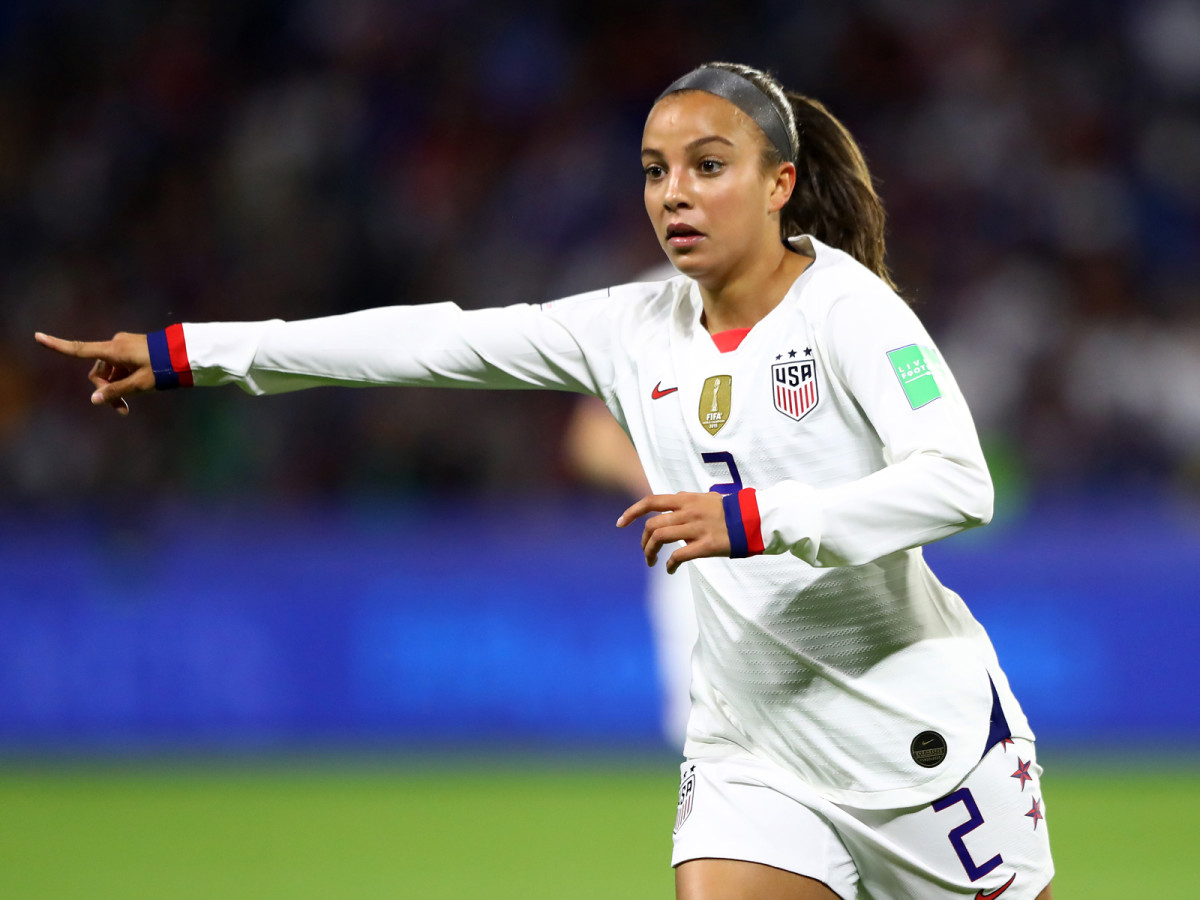 mal-pugh-nwsl-uswnt-lyon-psg.jpg
